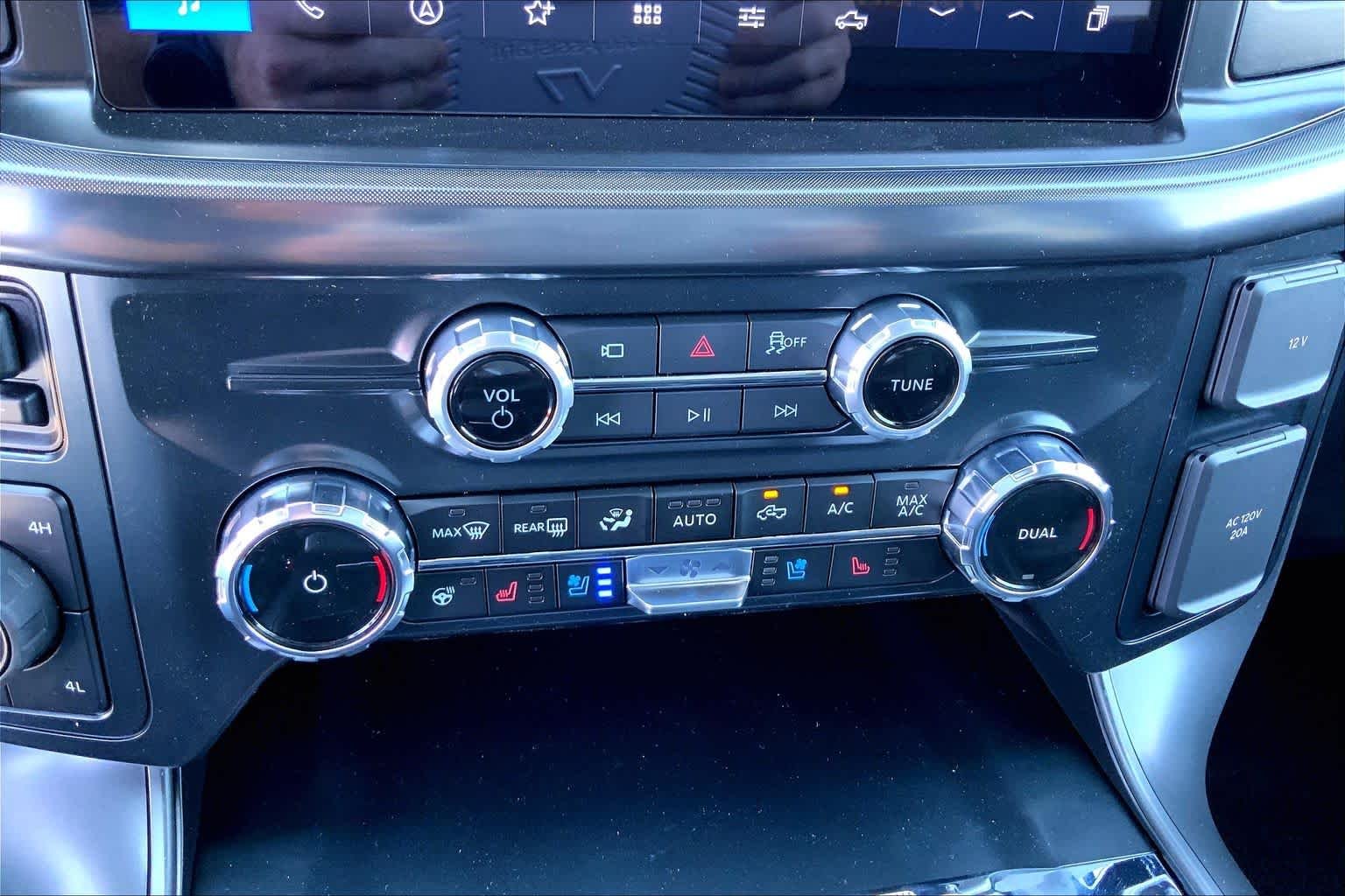 New 2026 Agate Black Metallic Ford Tremor image 18