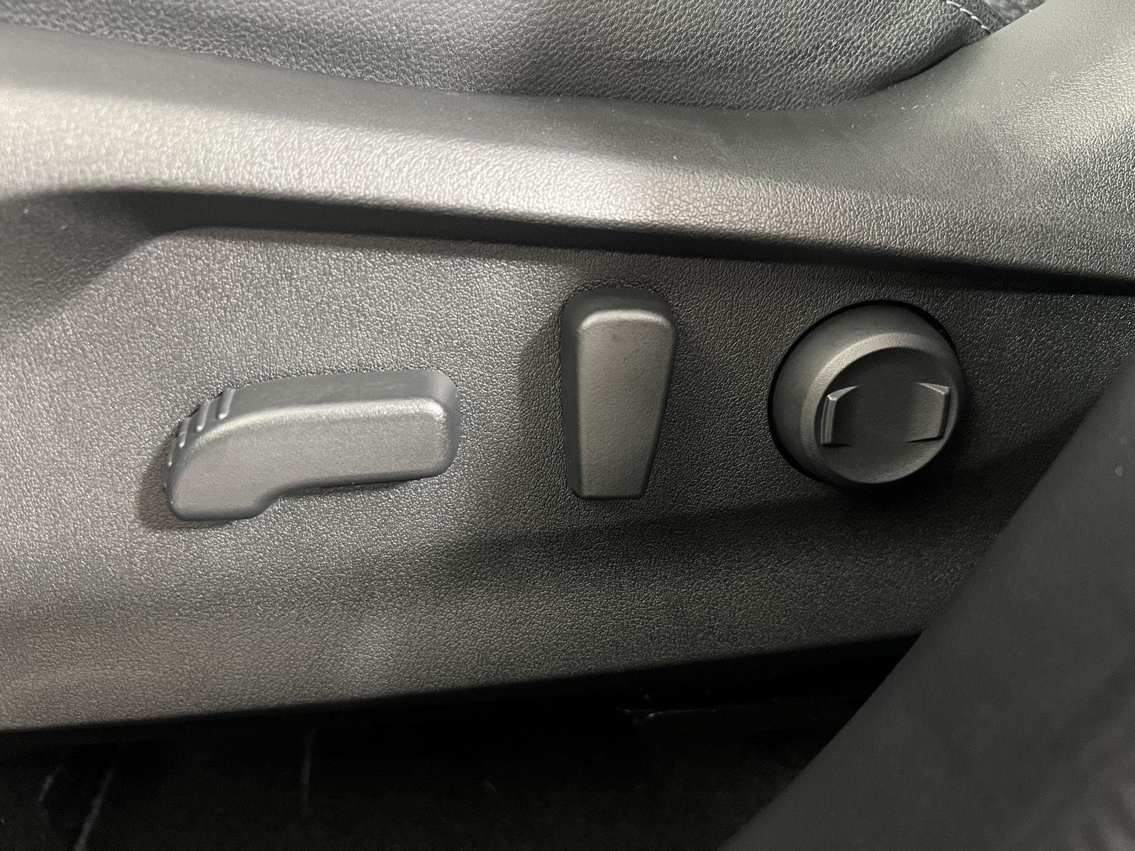 Used 2022 Magnetite Gray Metallic Subaru Premium image 16