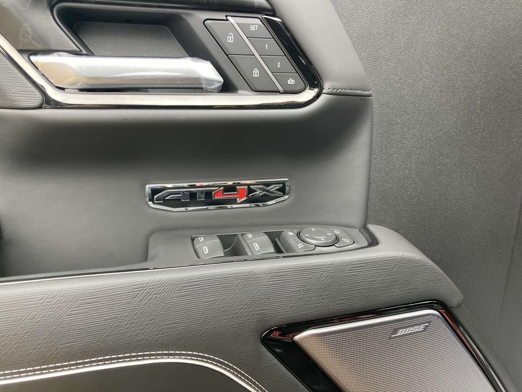 2025 GMC Sierra 1500 AT4X - Photo 15