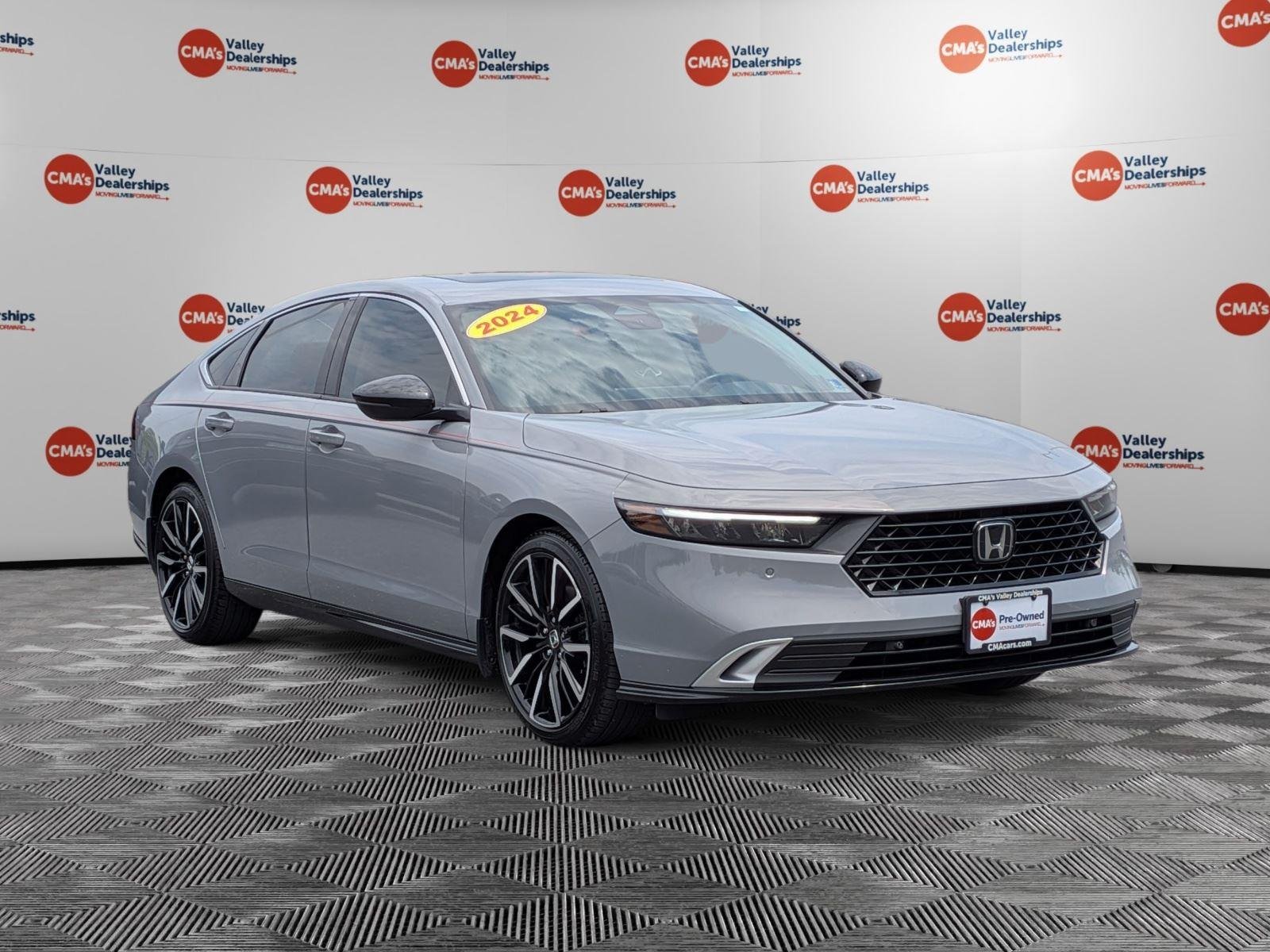 Used 2024 Urban Gray Pearl Honda Touring image 9