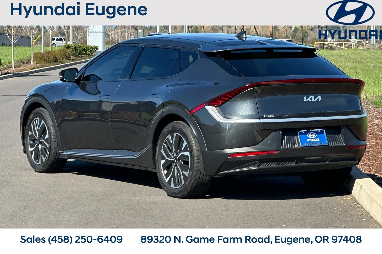 Used 2023 Gray Kia Light image 6