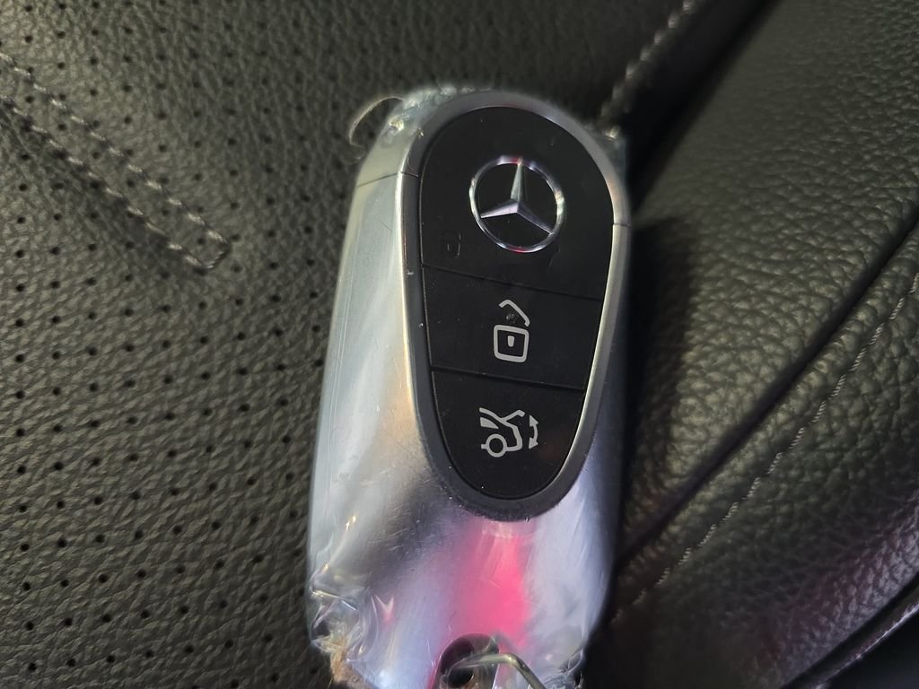 Certified Used 2026 Silver Mercedes-Benz GLC 300 image 39
