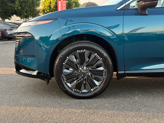 New 2027 Aurora Blue Pearl Metallic Nissan Platinum image 10