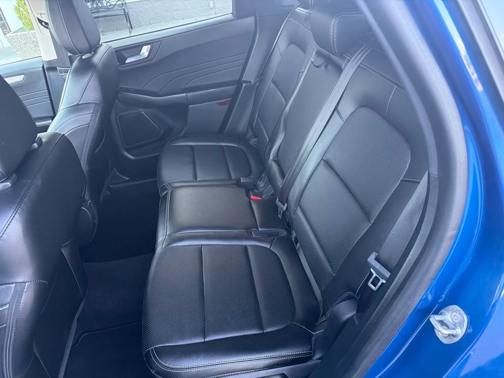 Used 2022 Blue Metallic Ford SEL image 10