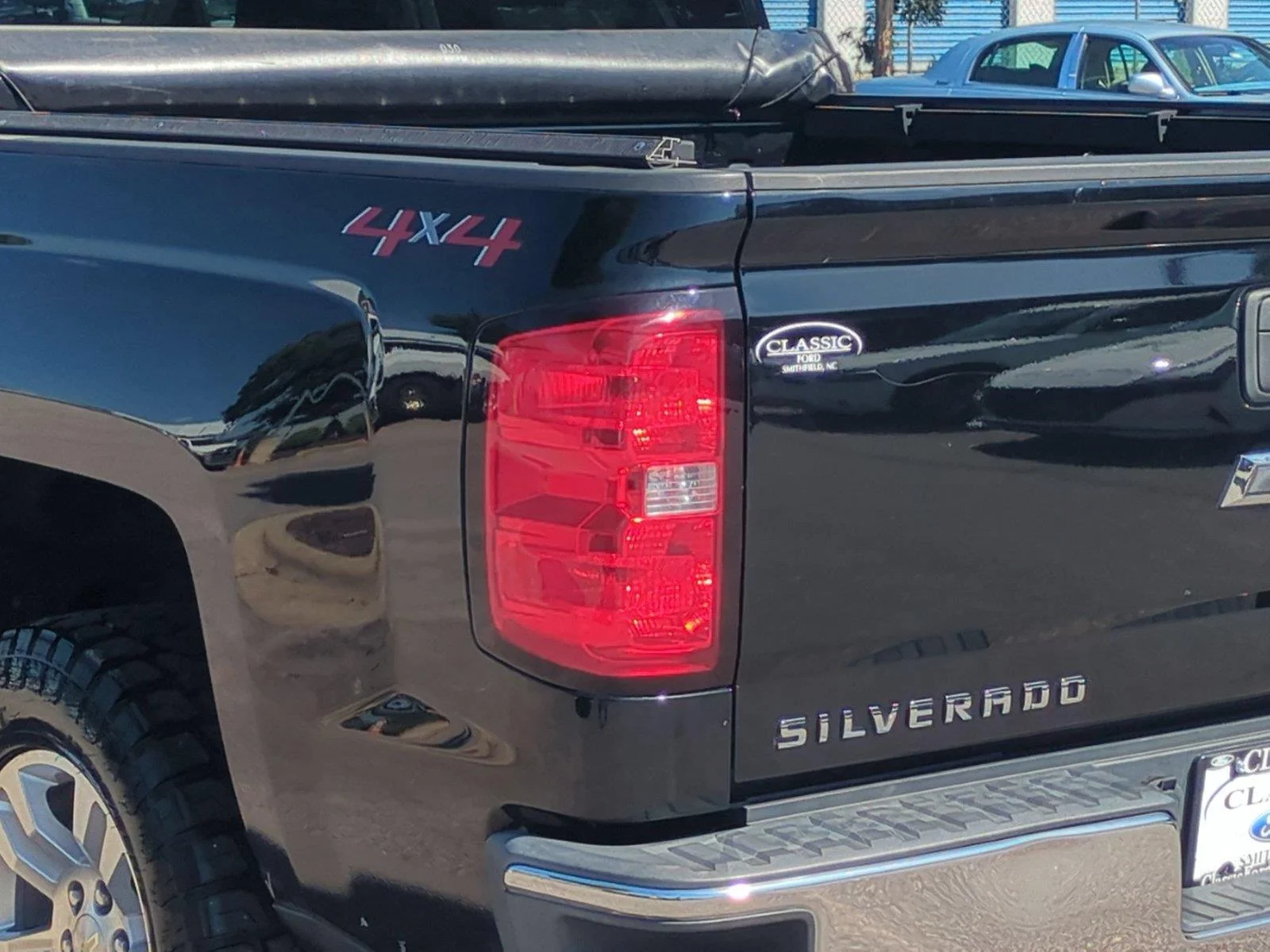 Used 2018 Black Chevrolet LT image 11