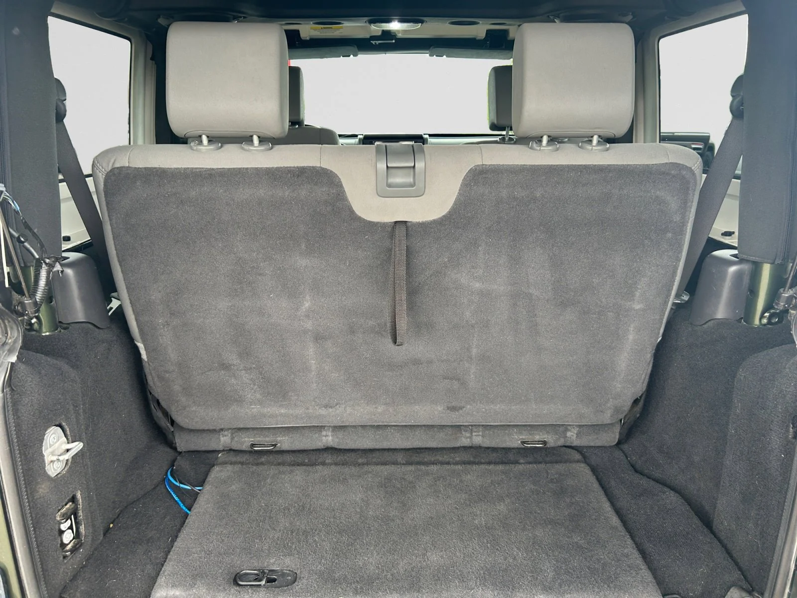 Used 2009 Jeep Green Metallic Jeep X image 10