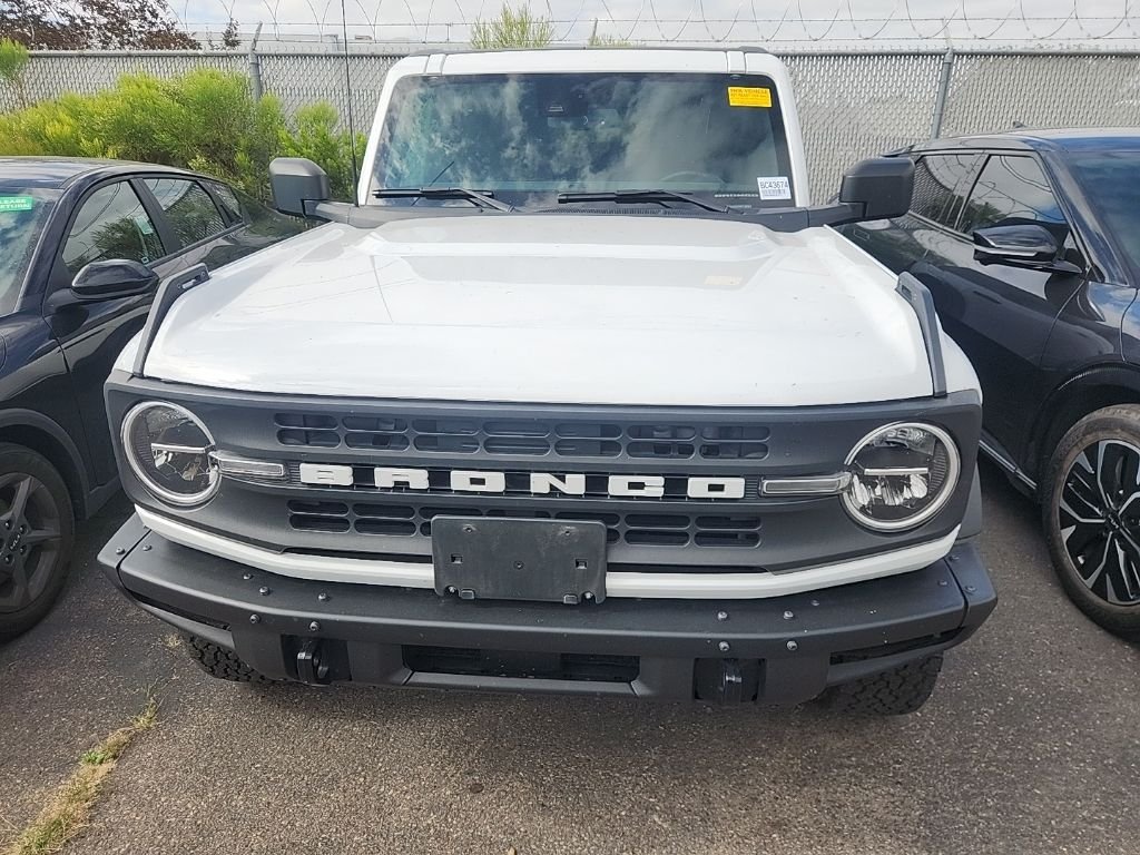 Used 2022 White Ford Black Diamond image 2