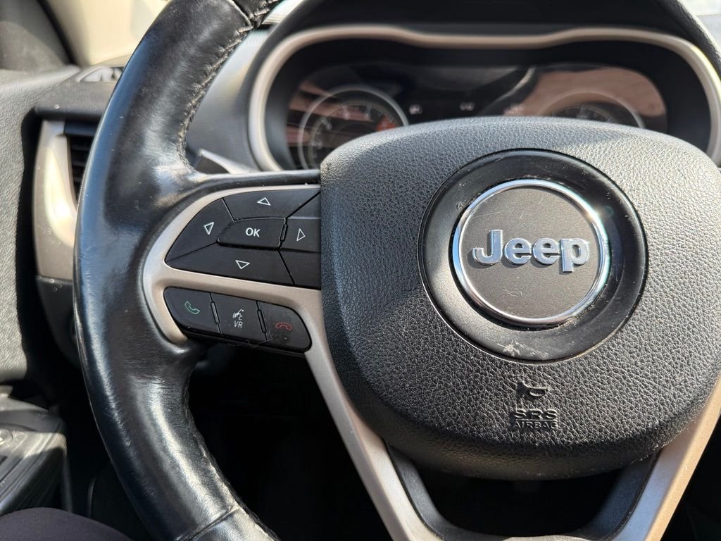 Used 2016 Black Jeep Limited image 12