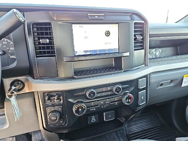 New 2027 Oxford White Ford F-350® XL image 49