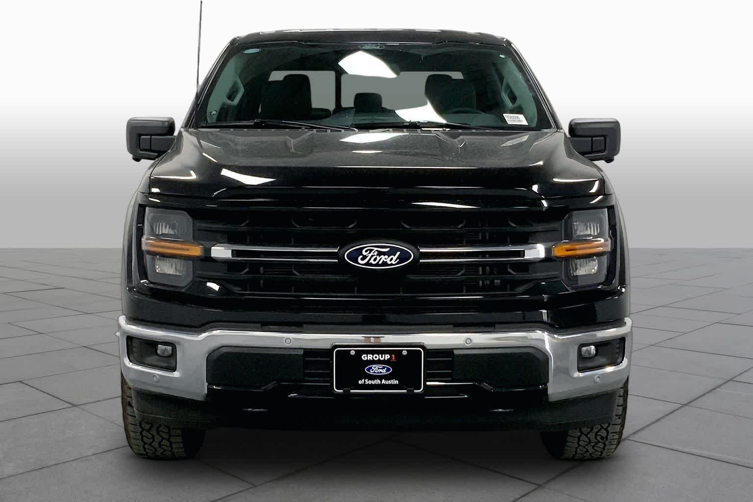 New 2026 Agate Black Metallic Ford XLT image 3