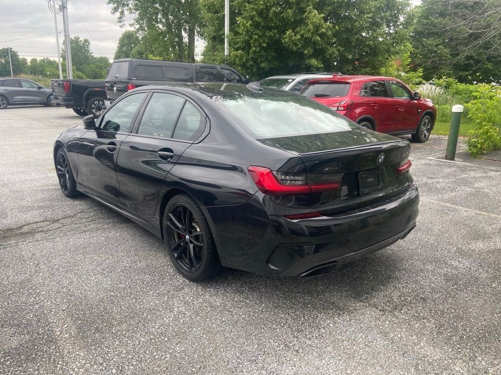 Used 2021 Black Sapphire Metallic BMW M340i xDrive image 4