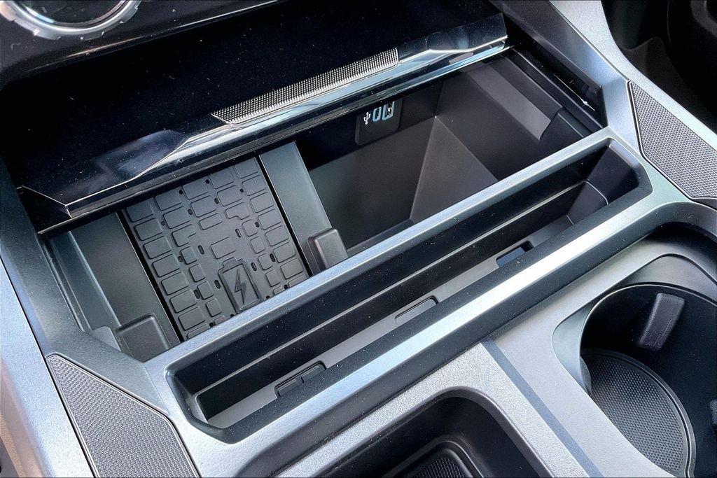 New 2026 Ford Super Duty F-250 Lariat 4D Crew Cab