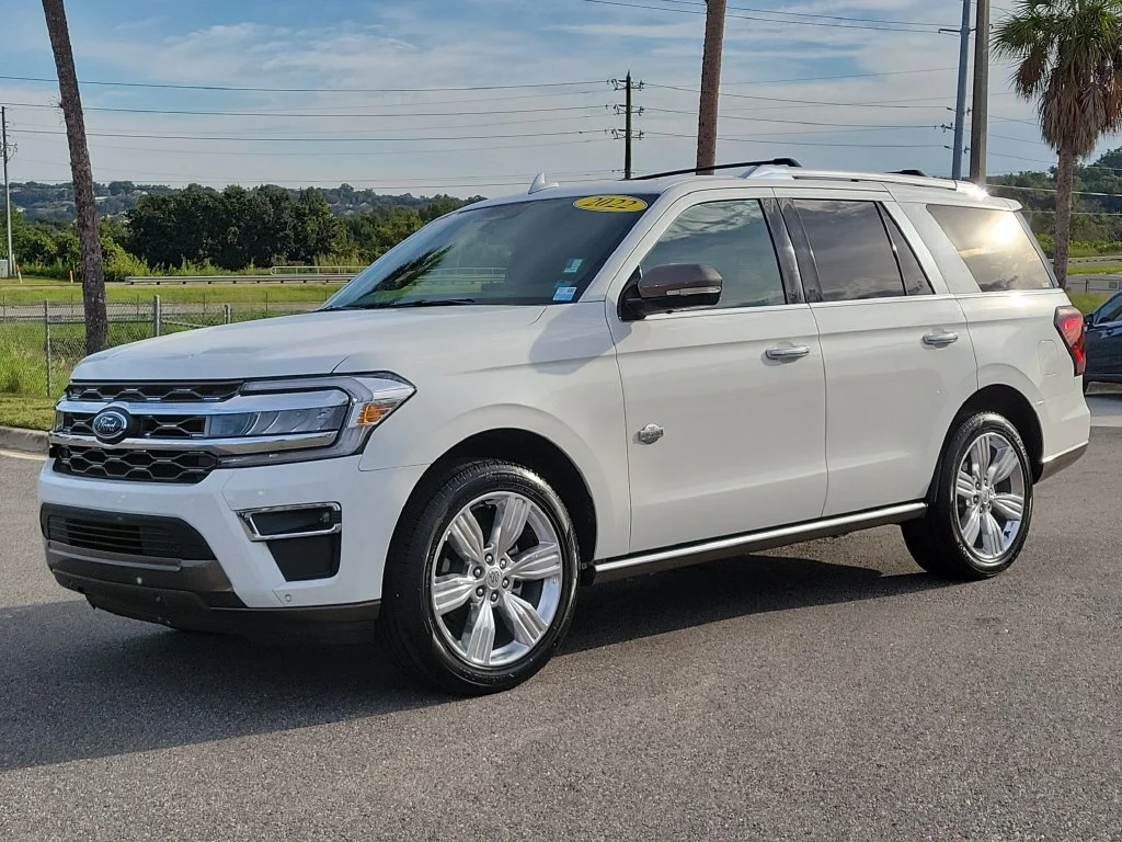 Used 2022 Star White Ford King Ranch image 2