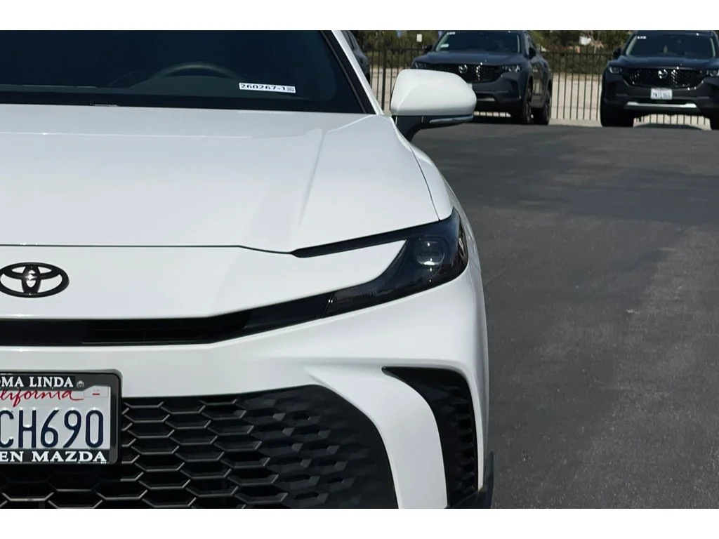 Used 2025 Ice Cap Toyota SE image 50