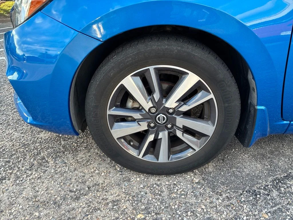 Used 2020 Blue Nissan 1.6 SV image 10