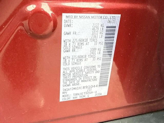 Used 2015 Red Nissan SL image 30