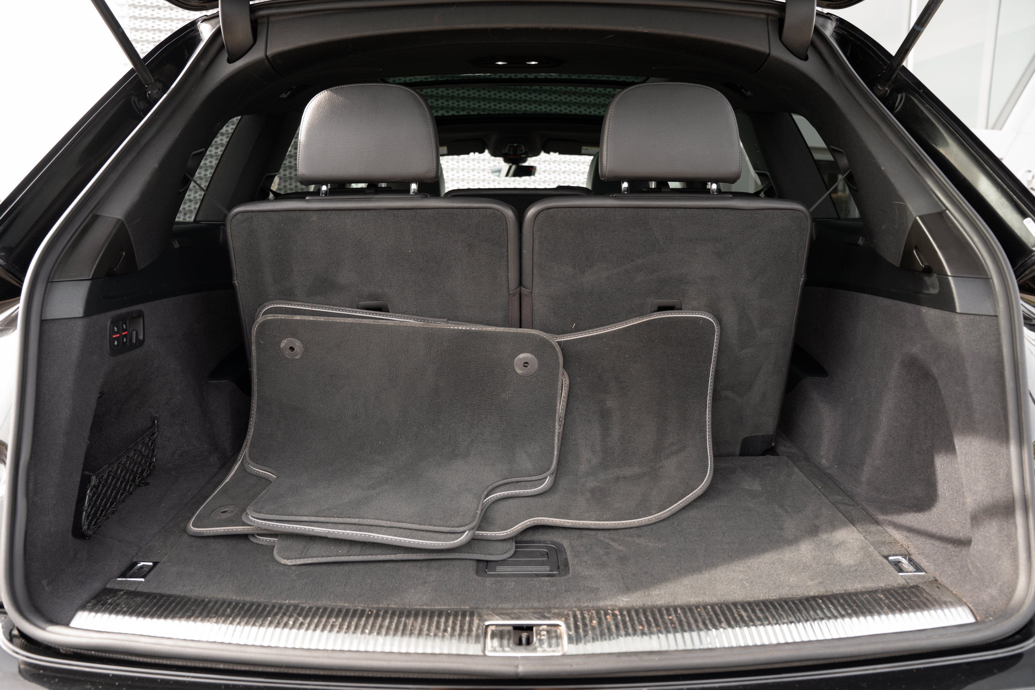 Used 2019 Night Black Audi Premium Plus image 25