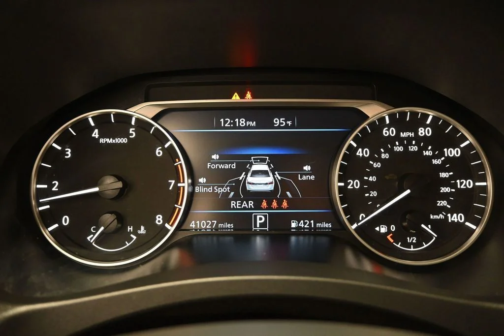 Used 2025 Gray Nissan 2.5 SV image 19