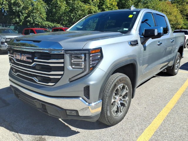 Used 2025 Sterling Metallic GMC SLT image 1