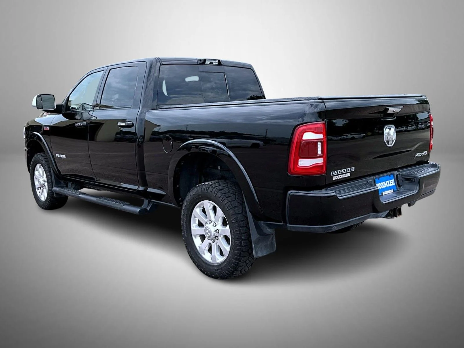 Used 2022 Black Ram Laramie image 7
