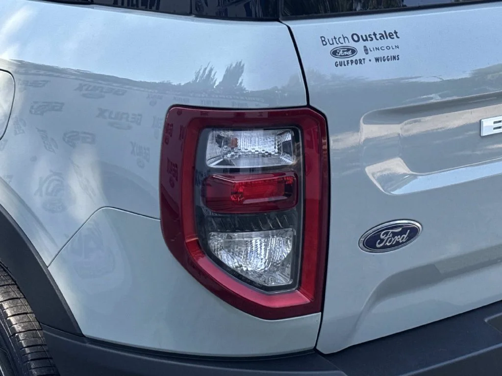 Used 2022 Green Ford Outer Banks image 13