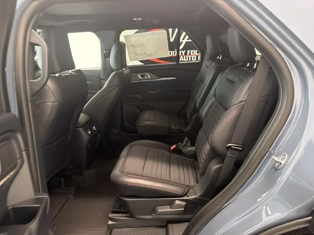 New 2027 Vapor Blue Metallic Ford ST-Line image 32
