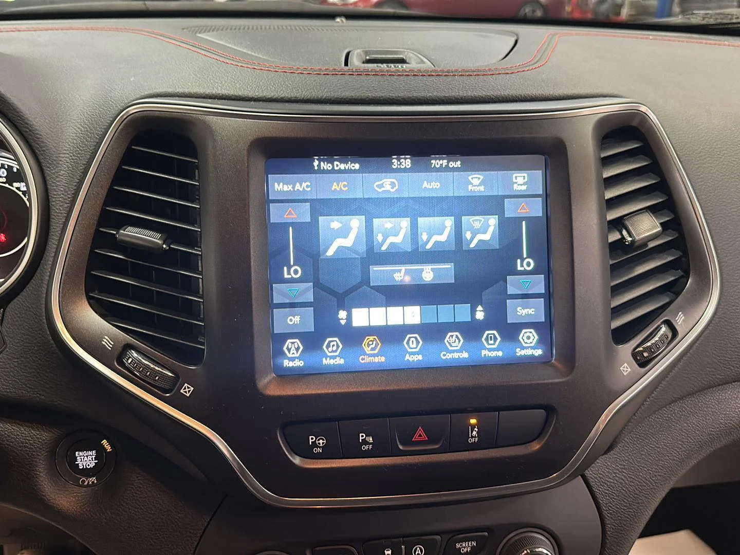 Used 2021 Olive Green Pearlcoat Jeep Trailhawk image 21