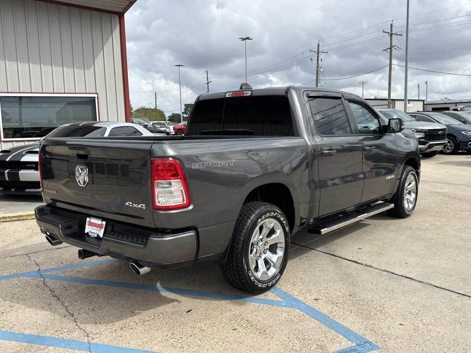 Used 2022 Granite Crystal Metallic Clearcoat Ram Big Horn image 7