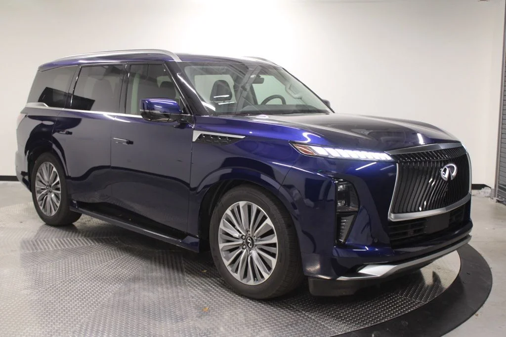 New 2025 GRAND BLUE INFINITI LUXE image 11