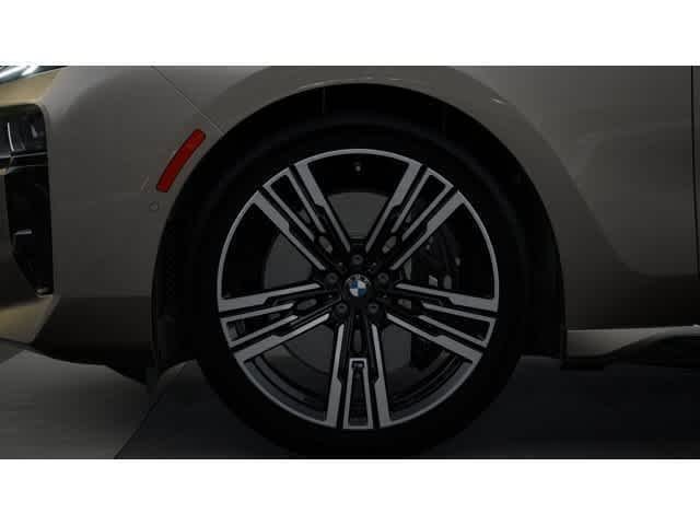 New 2026 Oxide Grey Metallic BMW 740i xDrive image 7