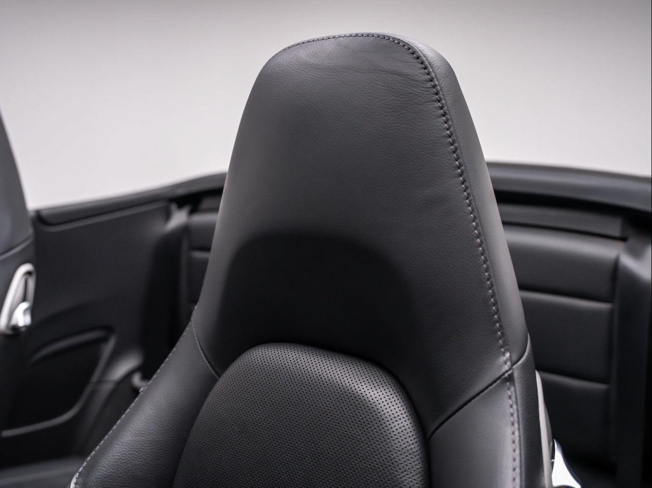 Used 2016 JET BLACK METALLIC Porsche Carrera image 24