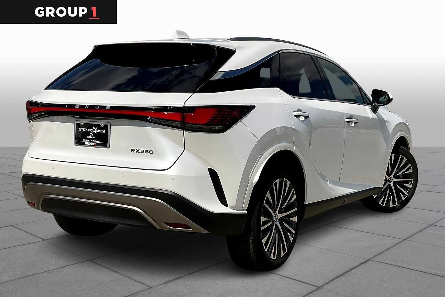 Used 2025 Eminent White Pearl Lexus Premium Plus image 10