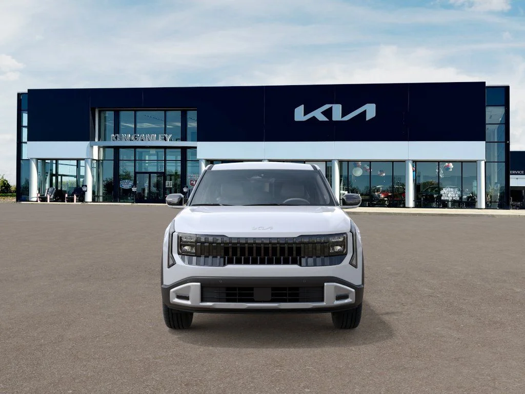 New 2027 Snow White Pearl Kia S image 2