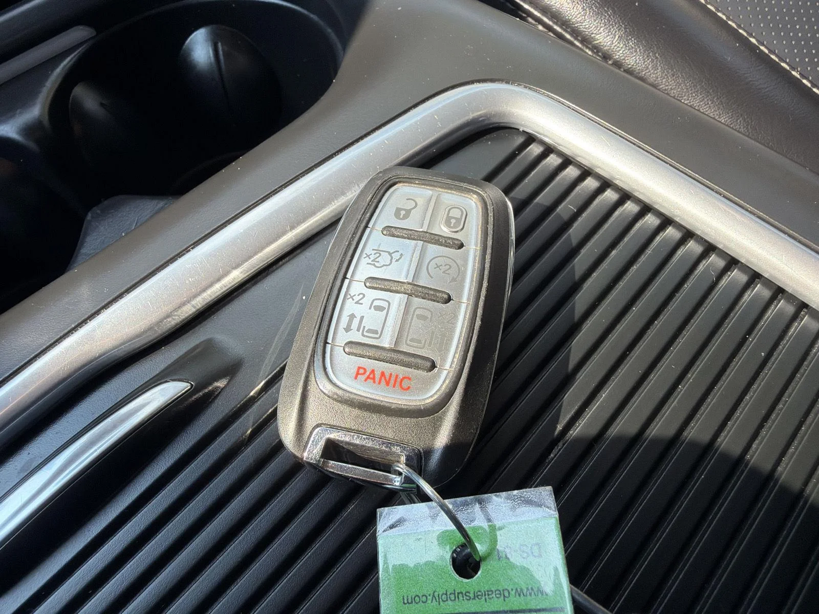 Used 2023 Silver Mist Clearcoat Chrysler Touring L image 46