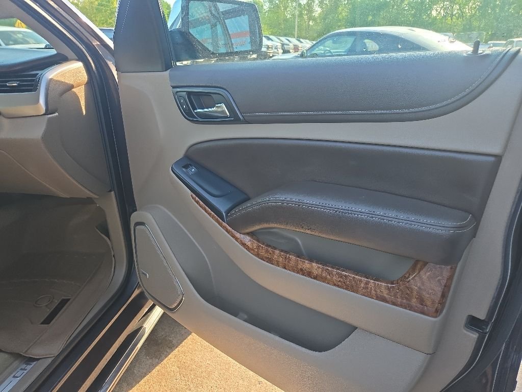 Used 2018 Gray Chevrolet Premier image 76