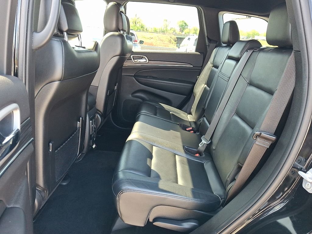 Used 2020 Black Jeep Limited image 11