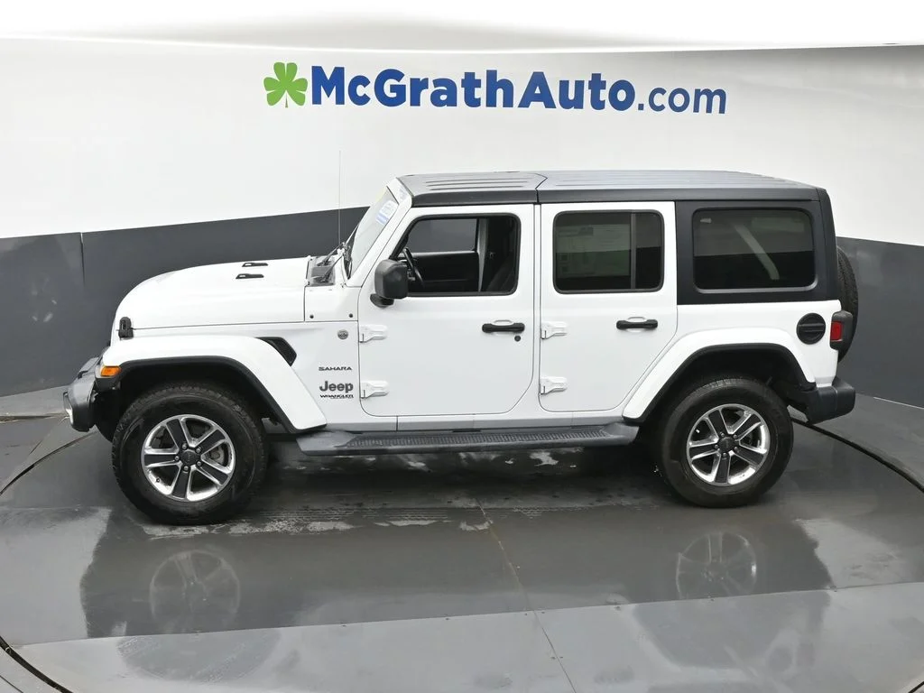 Used 2020 White Jeep Unlimited Sahara image 22