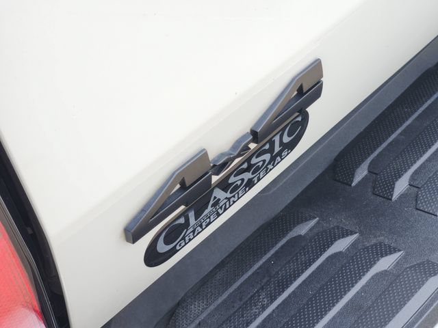 Used 2025 White Toyota Platinum Hybrid image 9