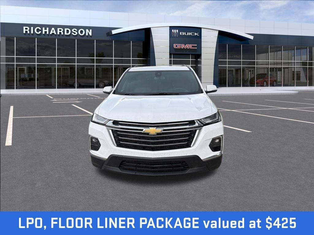Used 2023 Summit White Chevrolet LT Cloth image 4