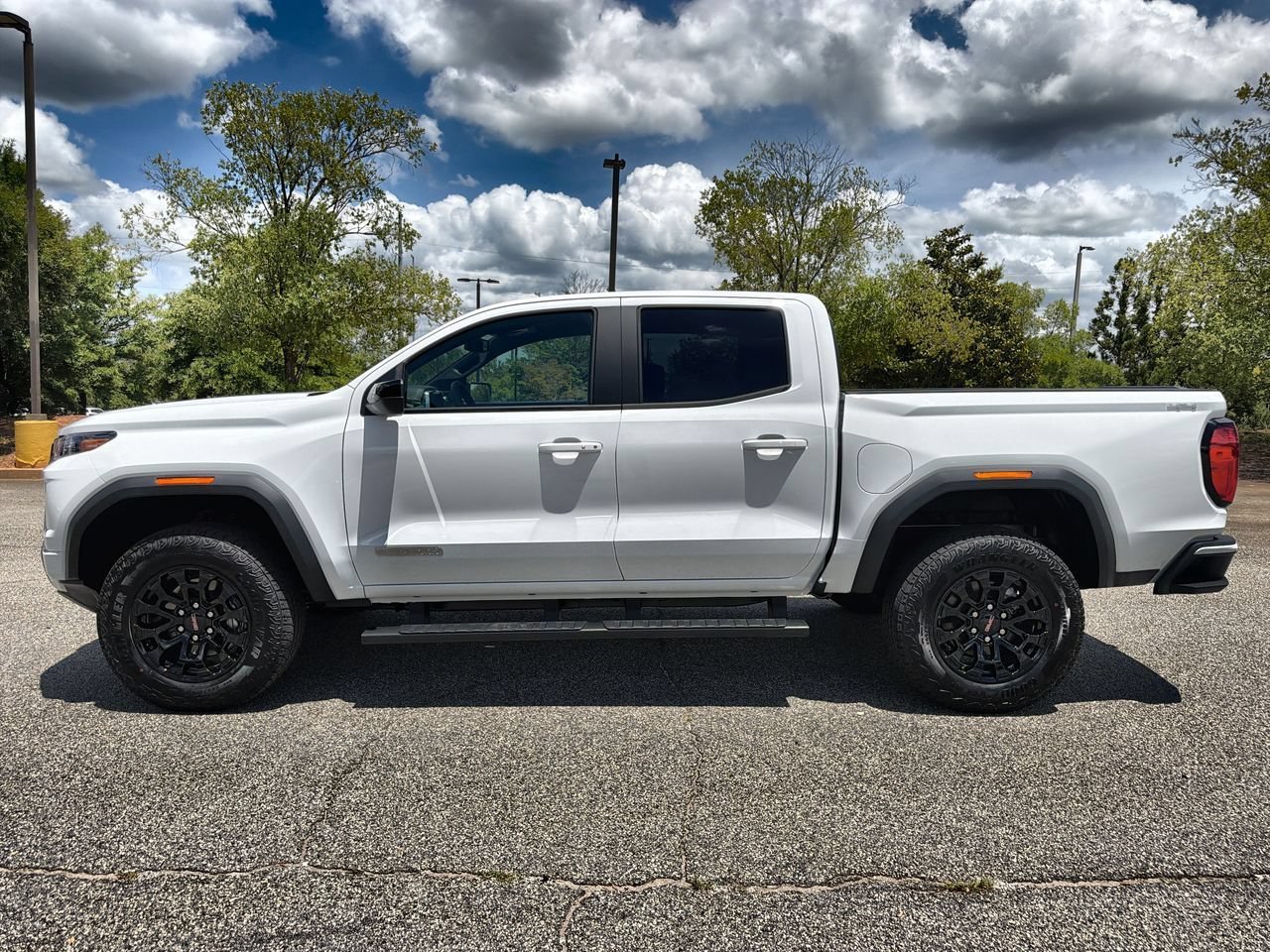 New 2026 Summit White GMC Elevation image 5