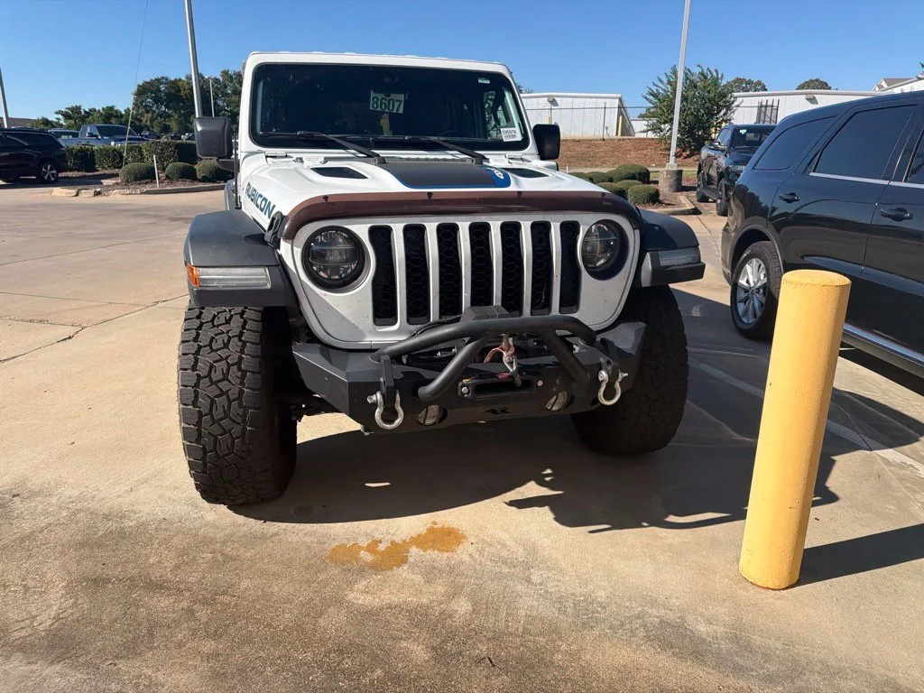 Certified Used 2021 White Jeep Unlimited Rubicon 4xe image 3