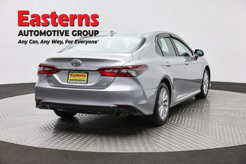 Used 2021 Silver Toyota LE image 5