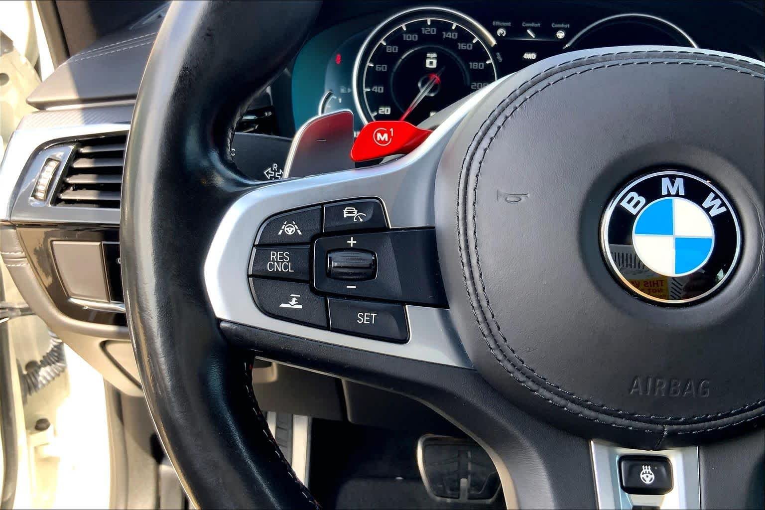Used 2018 Alpine White BMW  image 20