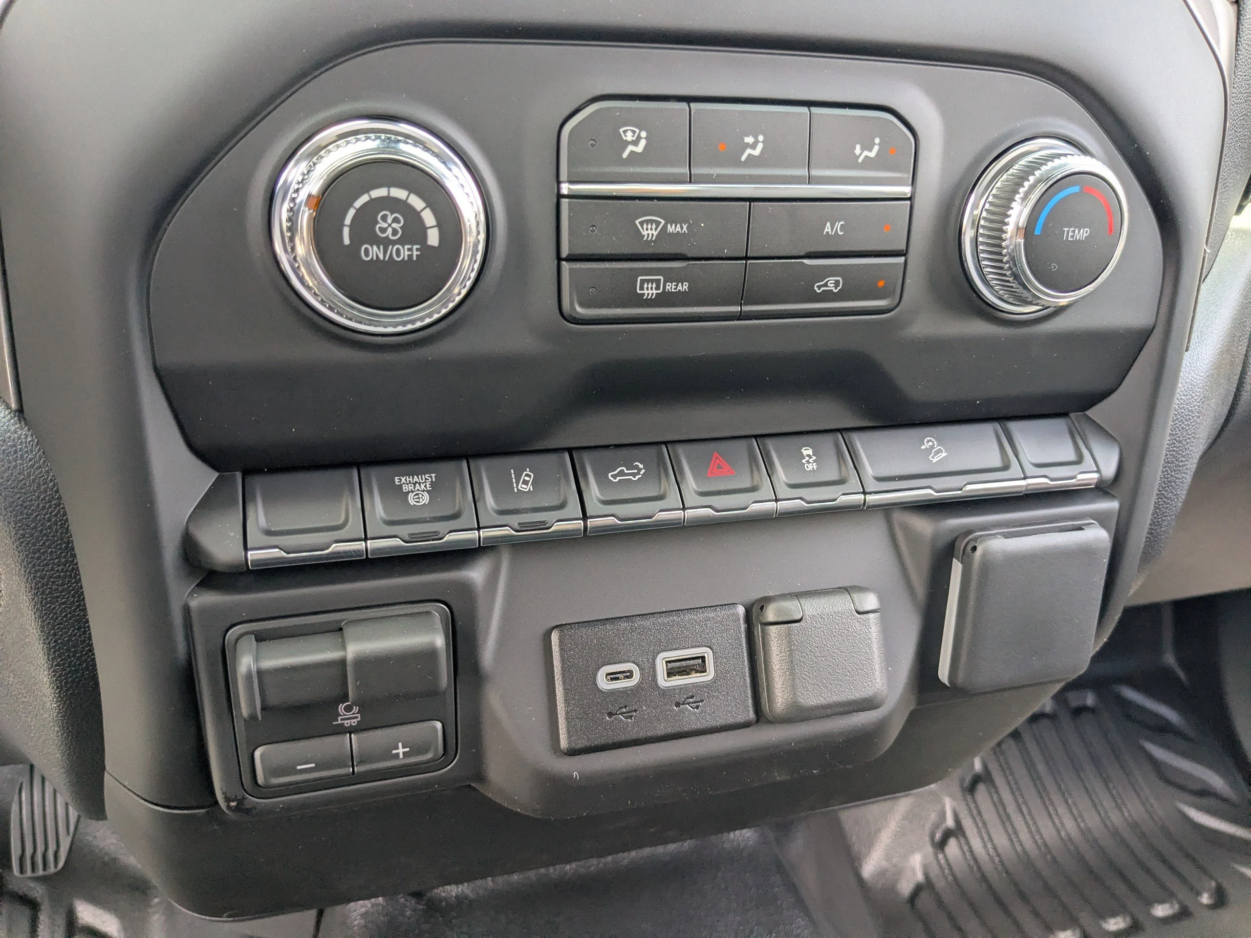 2026 GMC Sierra 2500HD Pro - Photo 21
