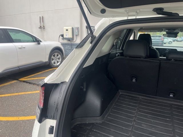 Certified Used 2023 Snow White Pearl Kia EX image 17