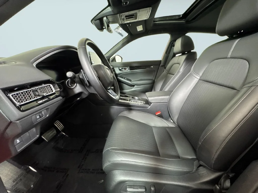 2025 Honda Civic Sport Touring - Photo 6