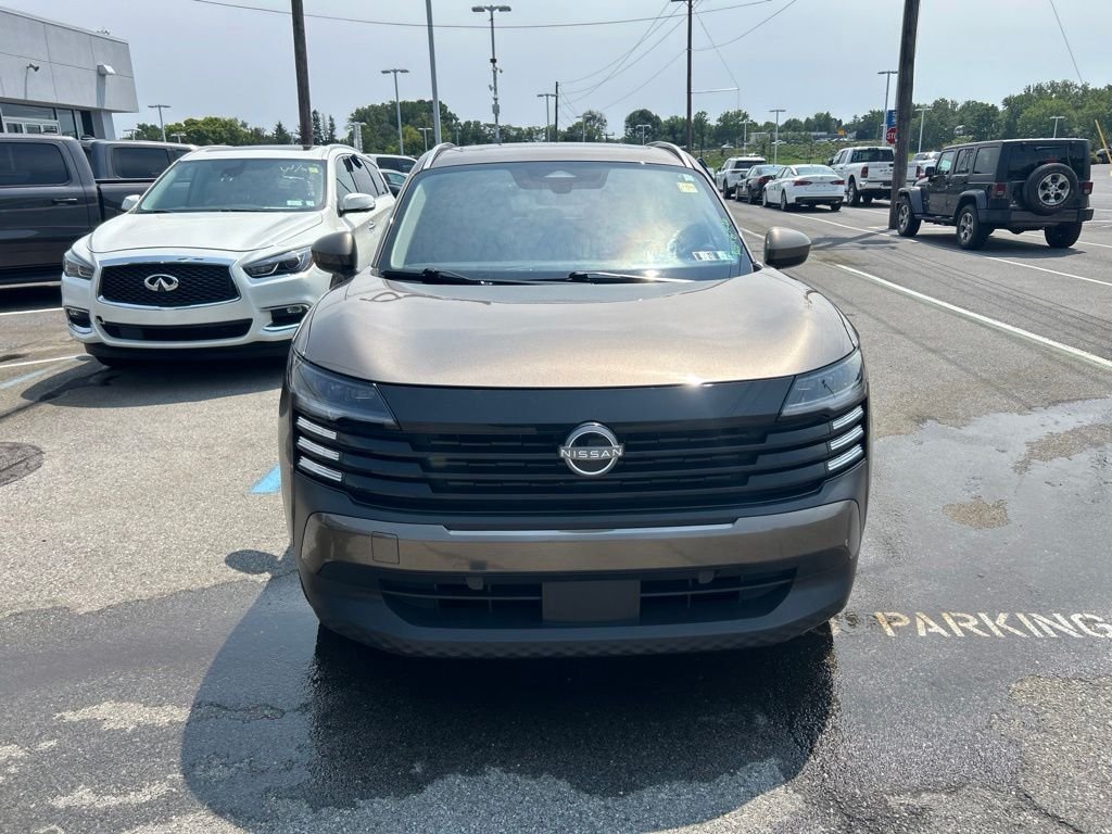 Used 2025 Brown Nissan SV image 2