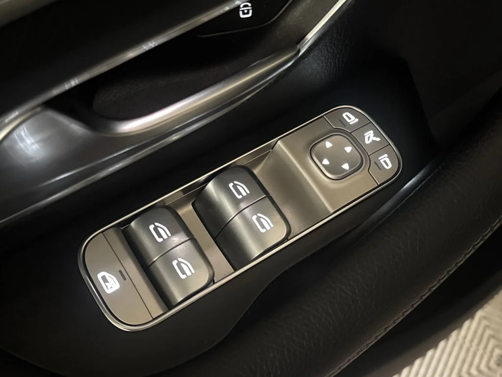 Certified Used 2023  Mercedes-Benz GLE 350 image 17