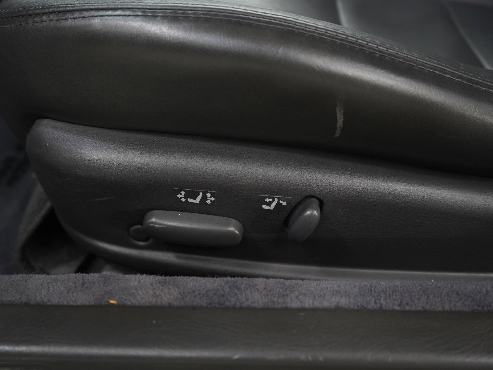 Used 1992 White Subaru  image 20