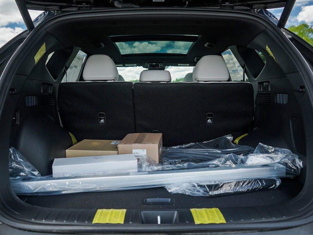 2026 Hyundai Tucson Limited - Photo 8